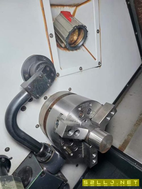 同款两台韩国原装斗山Lynx220LM车削复合，配8寸卡盘带.