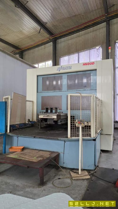 新泻800卧加,日本原装进口,双工位,双伺服刀库62把.
