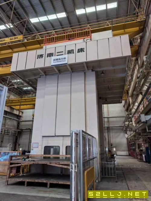 在位出售:济南二机产,四点数控多连杆压力机2000吨,.