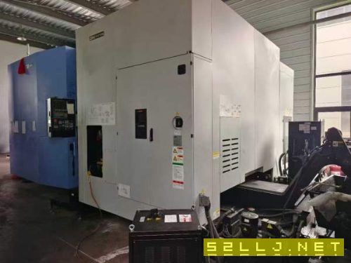 韩国斗山NHP-8005卧式双工位加工中心,2024年出厂工作.