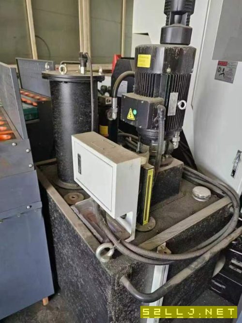 刚刚买下：2024年南通国盛1000单工位卧加一台，bt50齿.