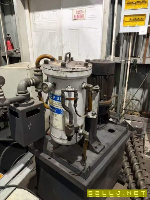 同款两台2018年纽威HM805T双工作台卧加，到T结构，发.