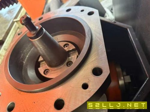 2024年准新南通国盛GMF2716T龙门数控铣床一台,发那科.