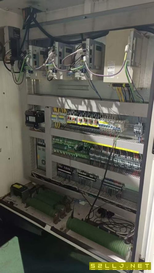 准新机:2022年智班4017龙门加工中心，BT50主轴，台面4.