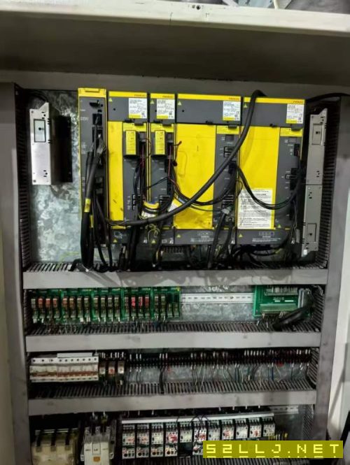 浙江华特3026门龙加工中心两一线硬轨导.那发科0i-MF系.