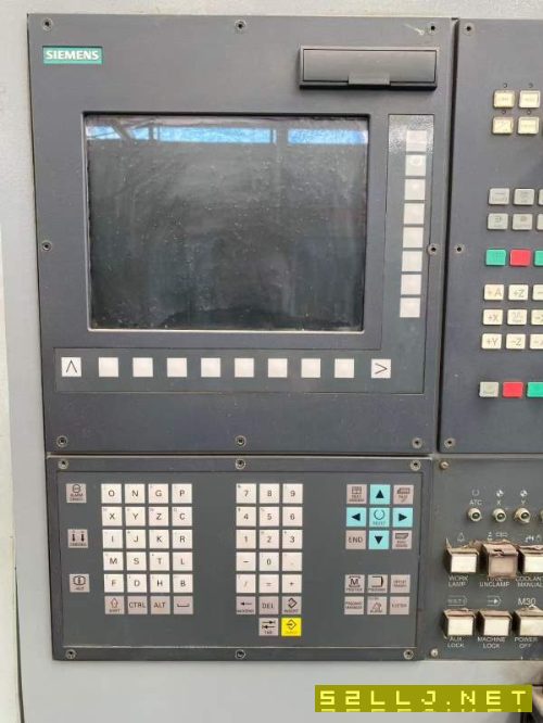 俊育V6立加，丽伟V20立加带四轴。