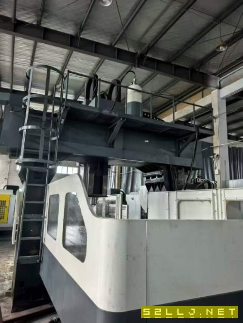 浙江华特3026门龙加工中心两线一硬导轨.发那科0i-MF系.