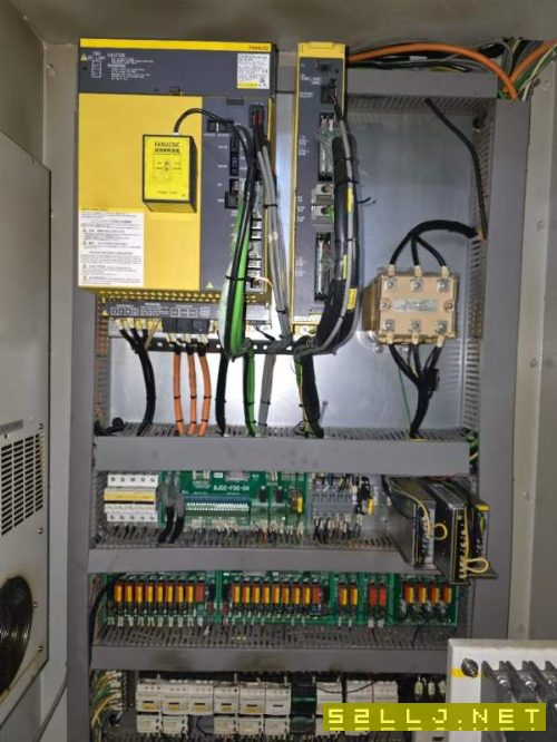 2026年天优惠出售同款两台三星智能1160加工中心，三轴.