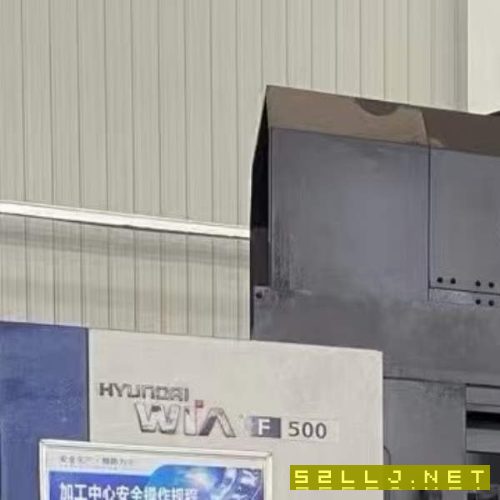 2018年威亚F500加工中心，三轴线轨，发那科系统，bt40.