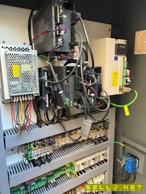 刚到一台江苏德尚kc-50数控斜轨车床，三菱E80系统，8.