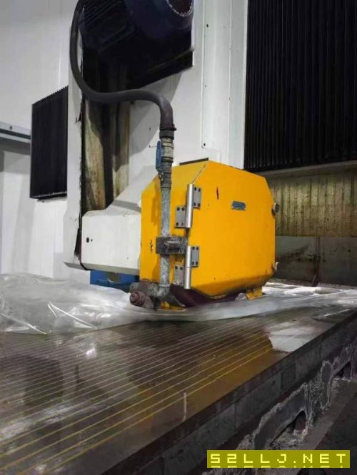 溧阳工厂还有一台杭州2512龙门平面磨工作台2500/1250.