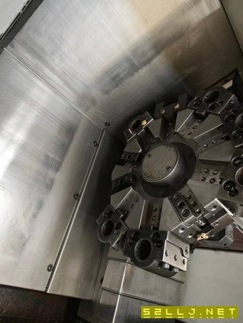 两台程泰GLS1500数控车床,8寸液压卡盘,12工位刀塔,.