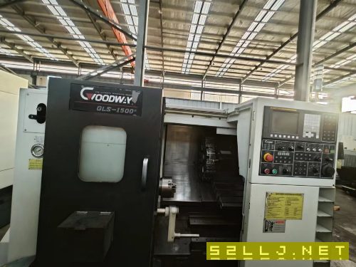 两台程泰GLS1500数控车床，8寸液压卡盘，12工位刀塔，.