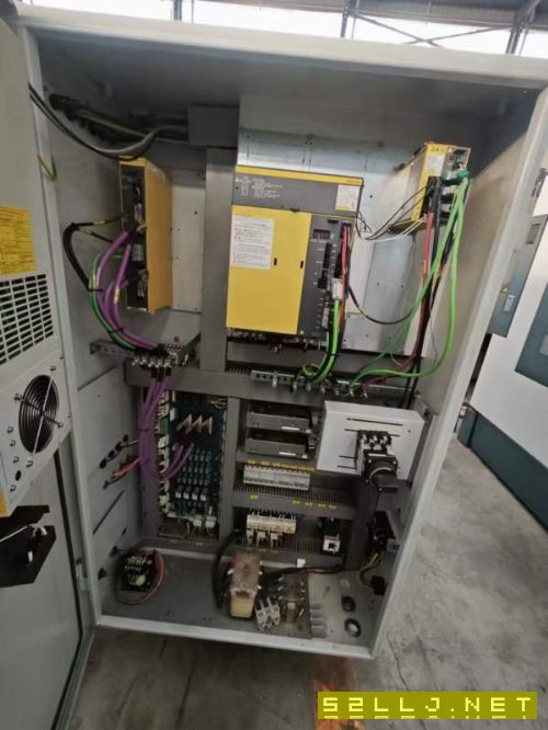 新到两台程泰GLS1500数控车床，8寸液压卡盘，10工位刀.