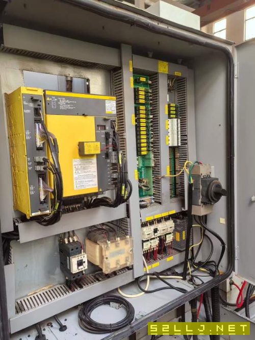 同款四台京元500钻攻中心，16把刀，主轴20000转，发那.