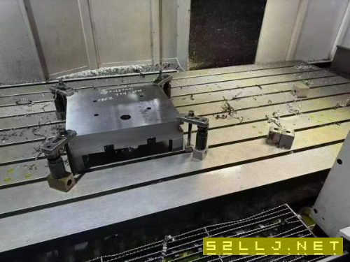 后一个台湾大金3320龙门加工中心,工作台3X1.7米,门.