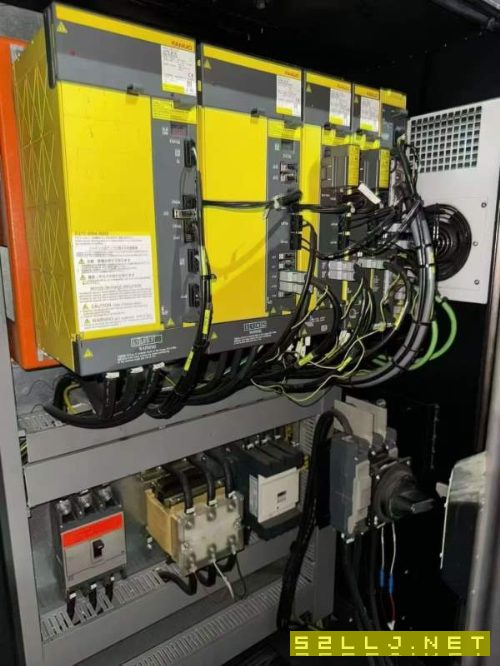 后一个台湾大金3320龙门加工中心,工作台3X1.7米,门.