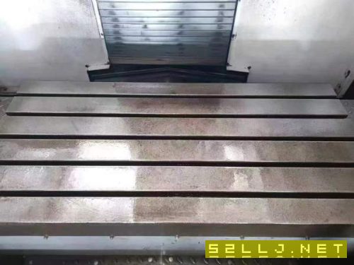 出售一台汉川715数控铣、西门子系统，三轴线轨，Bt50.