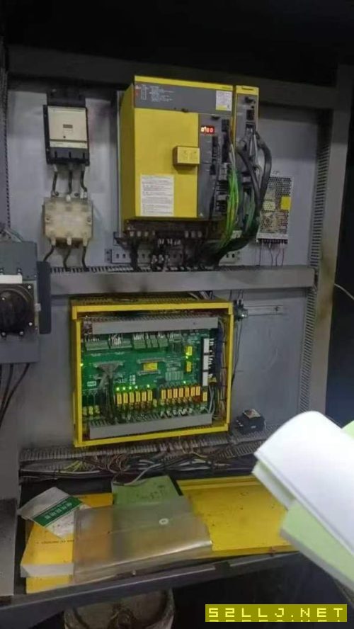 斌盛2013龙门加工中心,两线一硬,带刀臂式刀库,发那.