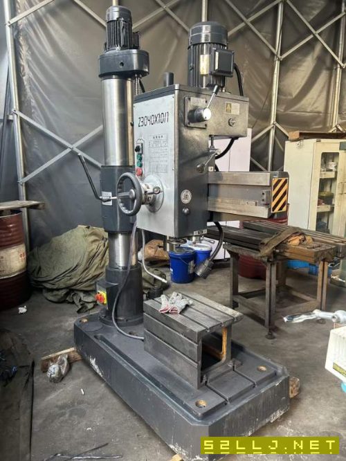 到货出厂未用，中捷40摇臂钻，出厂半个月的机器，低价.