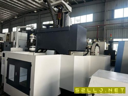 2024年上海斌盛1313小龙门加工中心，，三轴线轨，BT40.