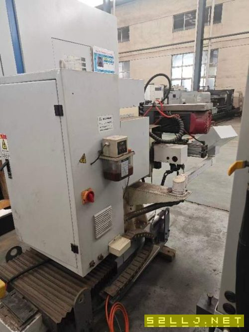 全新未安装数控三自有度动力头,BT40刀柄,三轴行程60.