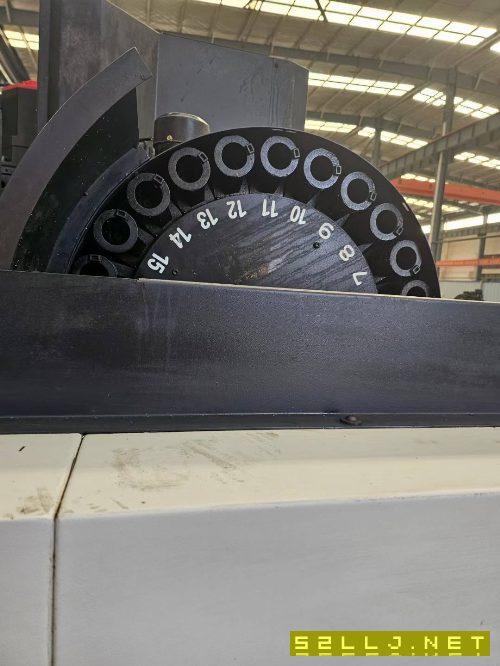 刚到货同款俩台精品斗山DNM415，三轴线轨，三轴行程76.