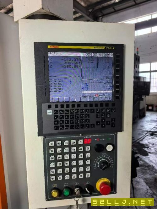 云南中台数控VMC-850L加工中心两线一硬轨道行程800-50.