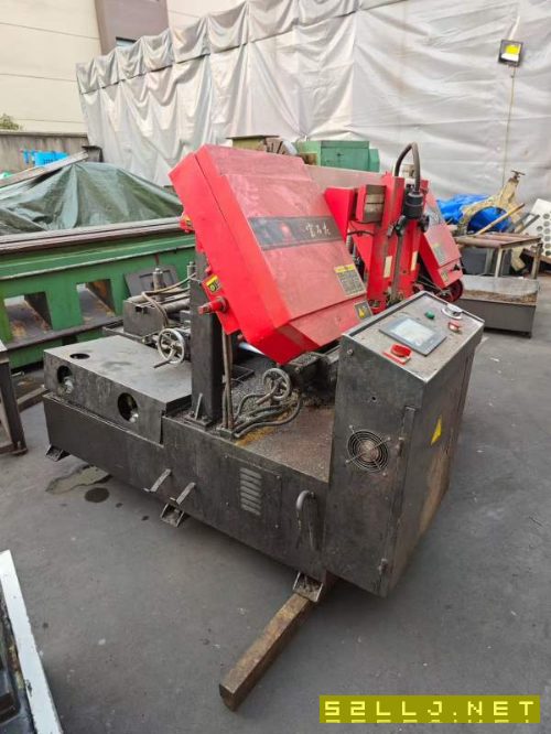 刚刚到货:精品宝石花4232数控锯床低价出售