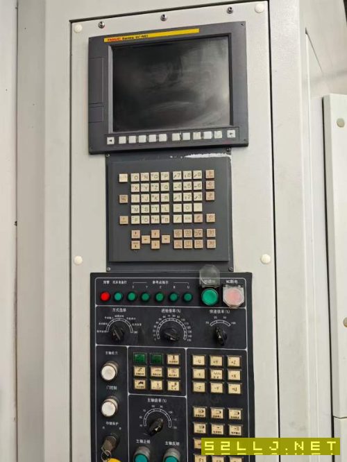 纽威HM1006H单工位卧加,发那科系统,BT50主轴10000转.