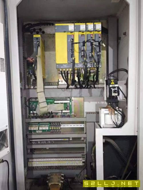 新到一台台湾友佳NBP800A加工中心,发那科系统,@尔发.