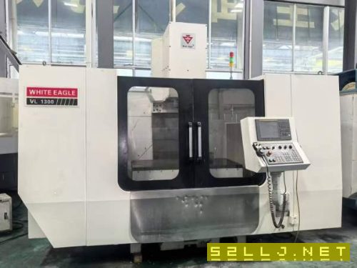 价格不贵1370数控铣床一台，三轴线轨，BT40主轴/8000.