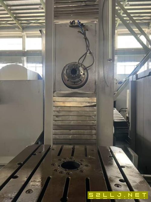 铁正WHY1800卧加,工作台800/800,BT50齿轮头,主轴油.