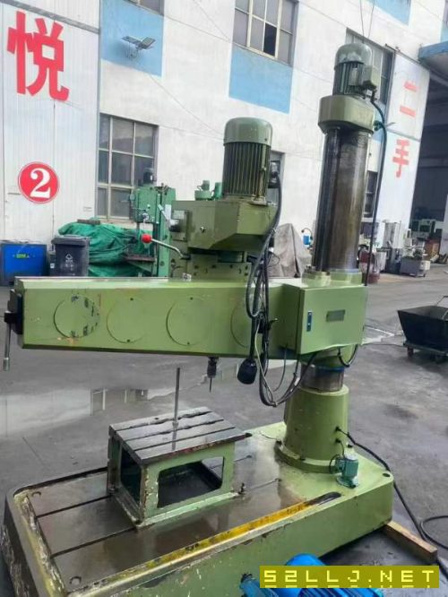 意想不到的价格出售40摇臂钻,超便宜