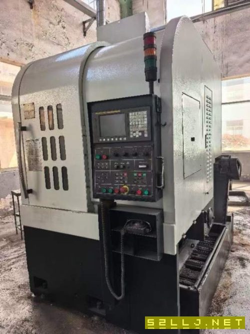 油欣VL-450R数控立式车床,同款10台。加工高度为450mm.