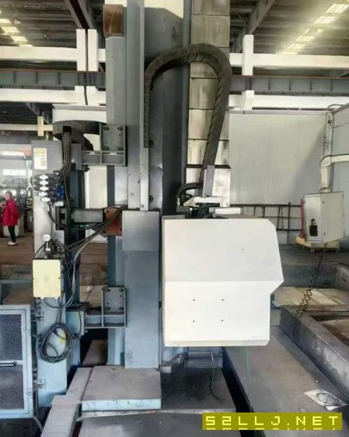 出售昆明道斯WHN130Q刨台式铣镗加工中心,40把刀库,.