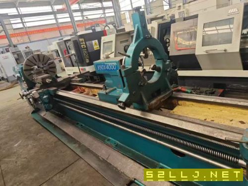 出售星火2010年产CWA6185X4000普车,导轨宽600,卡盘.