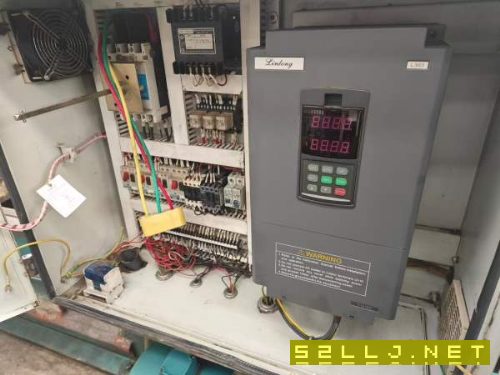 出售星火2010年产CWA6185X4000普车，导轨宽600，卡盘.