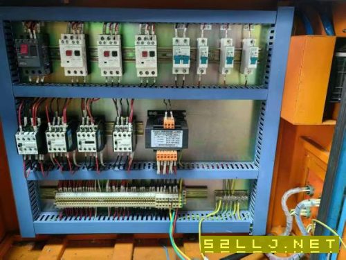 在位处理格兰德1332A1500外圆磨,精度能做到1丝内,轨.