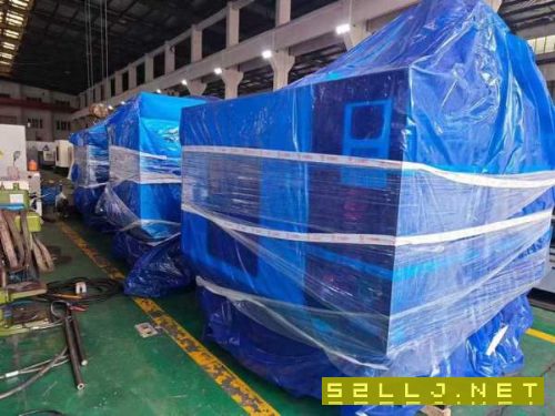 昆山河海全新855加工中心到货，三菱M80系统，三轴滚柱.