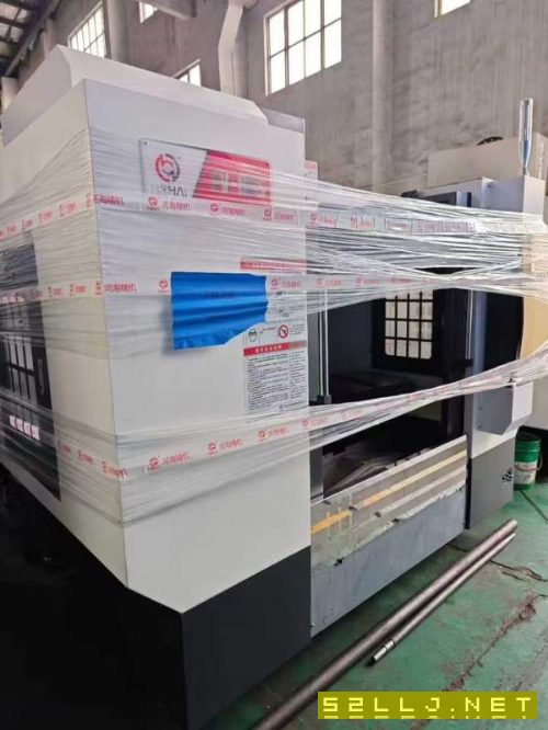 昆山河海全新855加工中心到货，三菱M80系统，三轴滚柱.