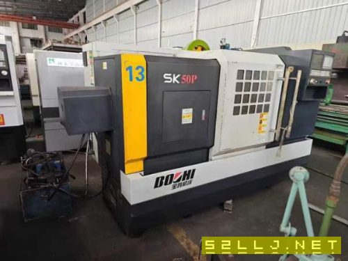 2016年宝鸡50P数控车床，液压卡盘，750mm加工长度，低.