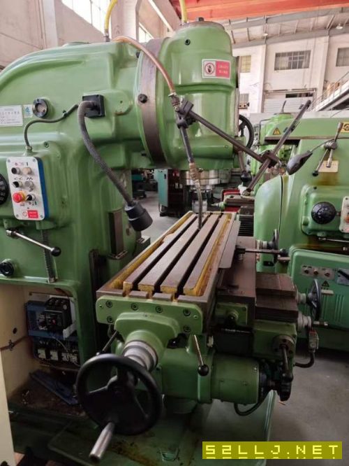 新机二手价，几乎全新北京XA5032铣床，高价出售