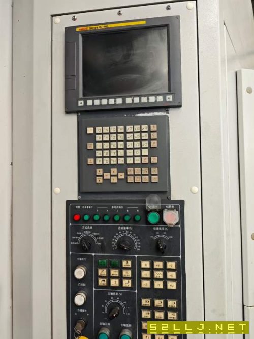 纽威HM1006H单工位卧加，发那科系统，BT50主轴10000转.