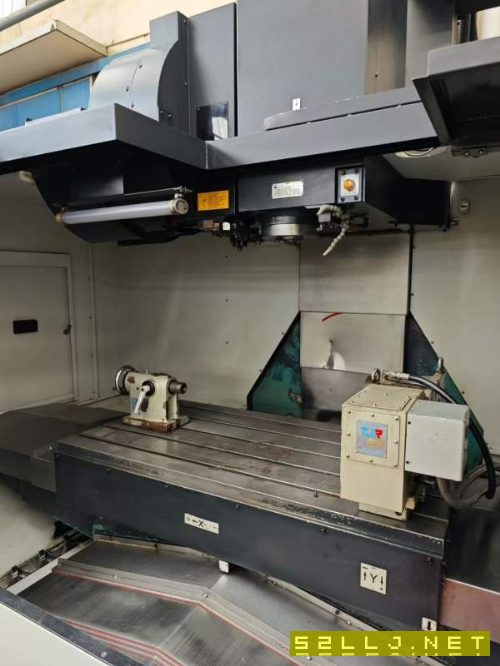 斗山655加工中心，成色很好，bt40主轴带四轴，阿尔法.