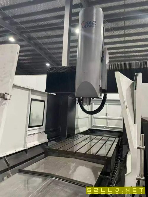 台湾高明龙门铣床机型：KCM-2000SV-P三硬轨法兰克0i-M.