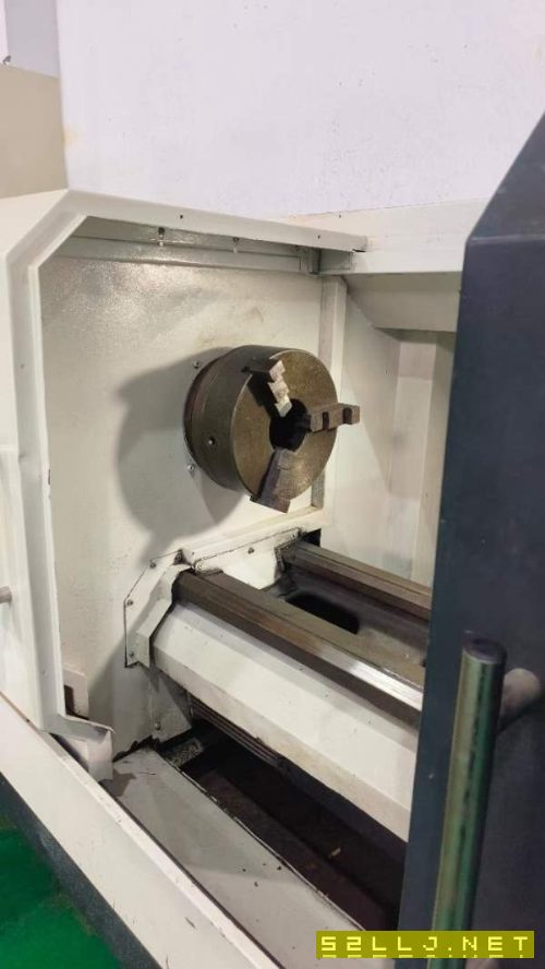 宝鸡6166/1000数控车床，12寸卡盘，广数系统，价格不.