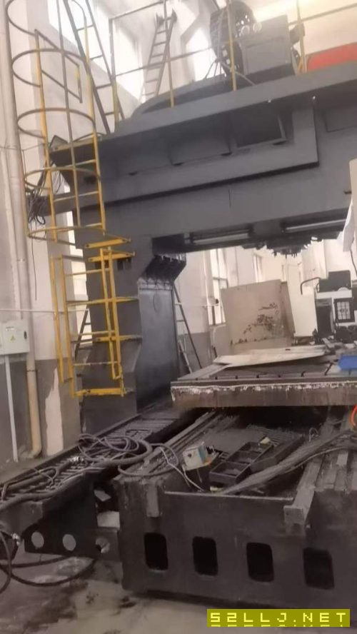 海天3028龙门加工中心,二线一硬导轨,发那科MD系统,.