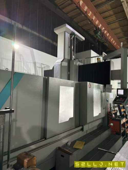 至臻3020龙门加工中心，工作台1.8米3.2米，门宽2米，.