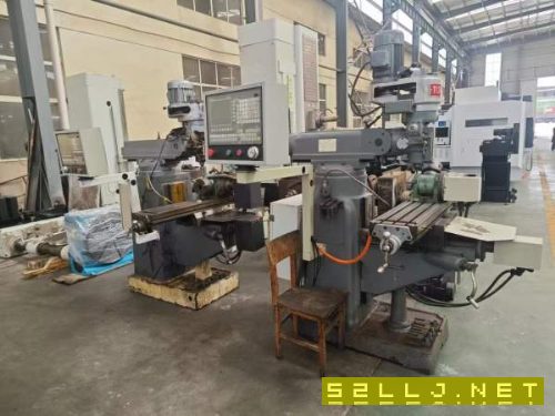 出售两台炮塔铣，后改数控，带后改数控四轴，成色好，.